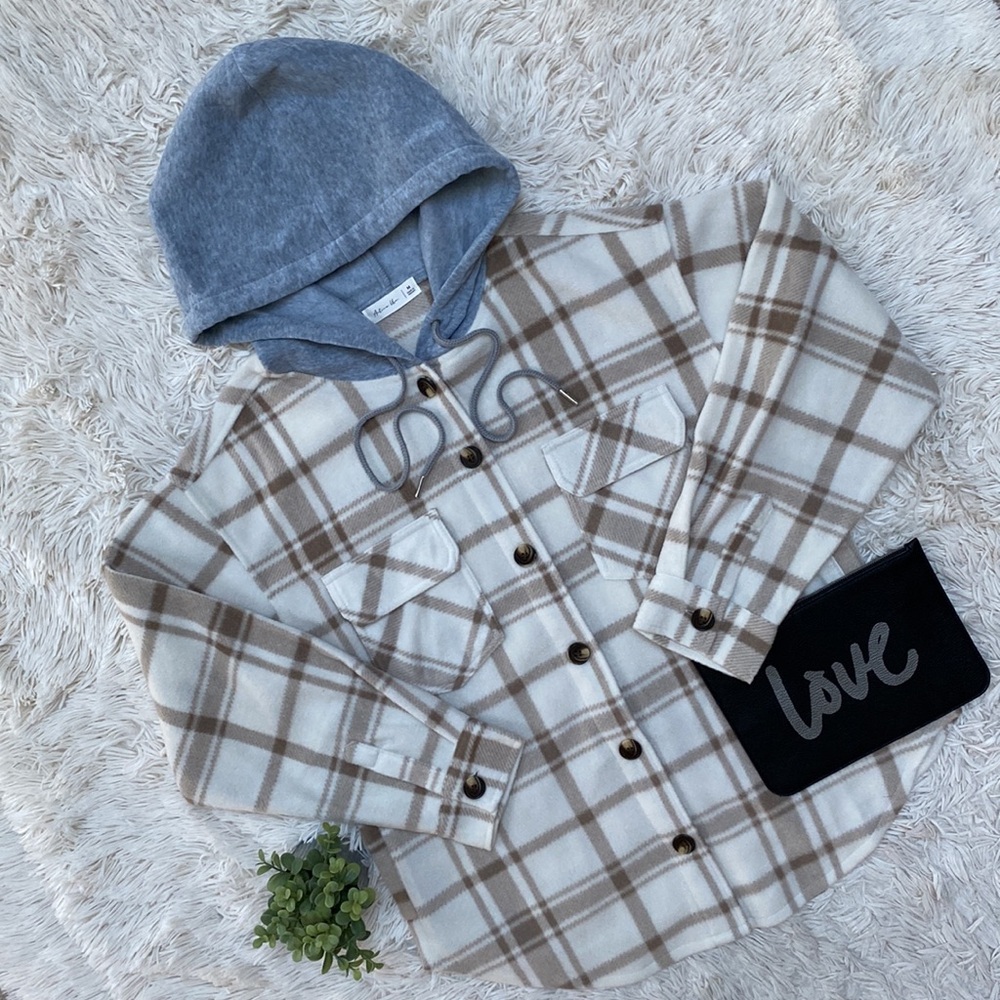 Active USA Hooded Fleece Shacket 💗 Tan Ivory & Gray